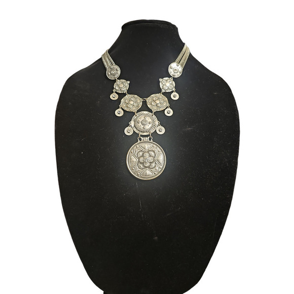 Chico's Jem Pendant Necklace - Picture 1 of 7